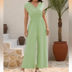 NWT Zaful Light Green Sleeveless Wide Leg Jumpsuit w/Smocked Waist - L